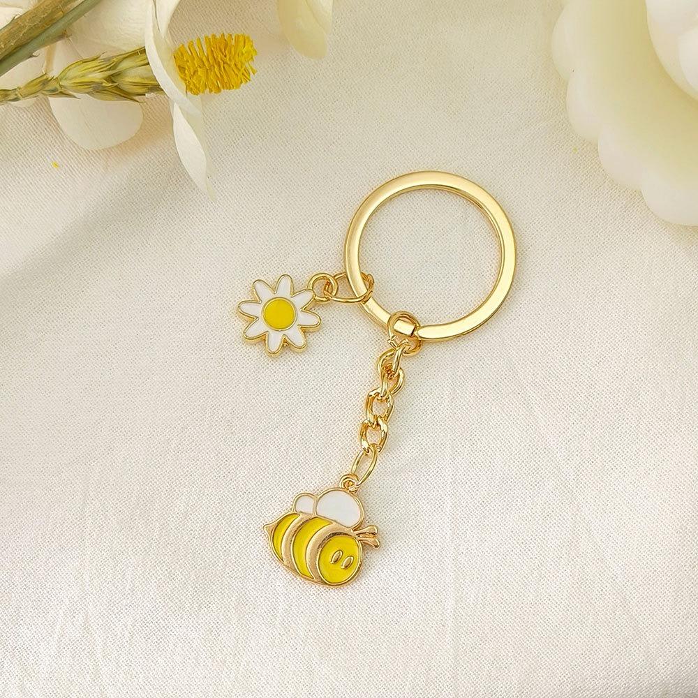 Mini Garden Key Chains Cartoon Metal Enamel Pendant Creative Bee Flower Key Ring  Jewelry Gifts