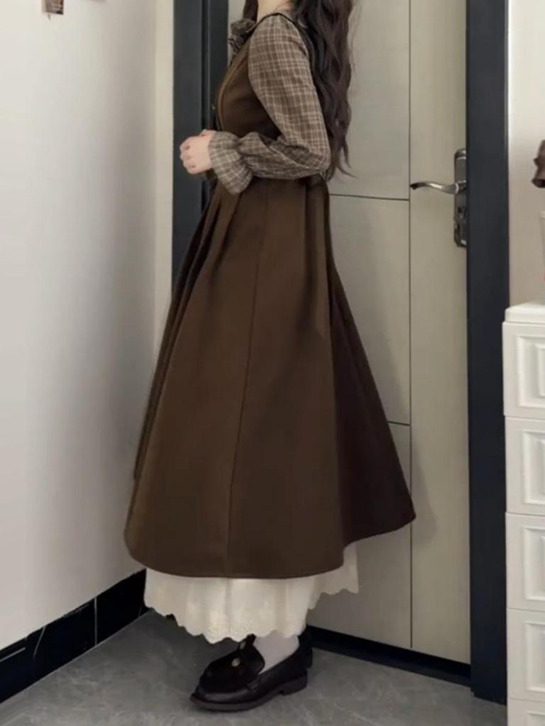 Elegant French Retro Faux Two-Piece Long Sleeve Dress - Women's High-End Slimming Waist-Cinched Autumn Winter 2025 Fashion