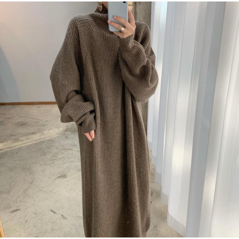 

Трикотажное платье корейского дизайна с рукавами реглан One Size коричневый