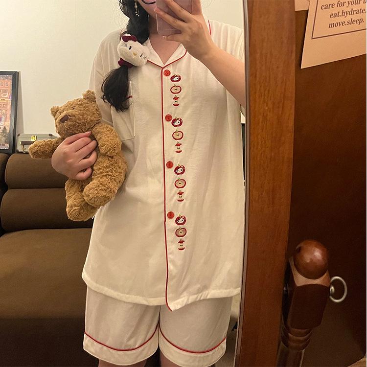 

New red-edged apple Hello Kitty pajamas summer short-sleeved shorts two-piece set can be worn outside girls casual loungewear S