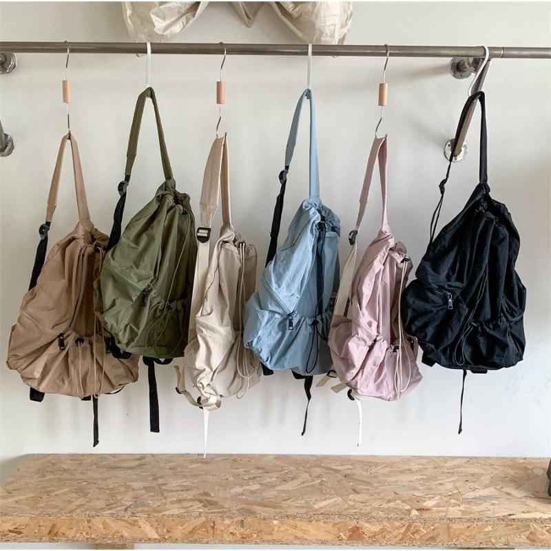 Zaino da donna con coulisse, plissettato, leggero, casual, borsa da scuola, grande capacità, zaino alla moda in nylon per donne