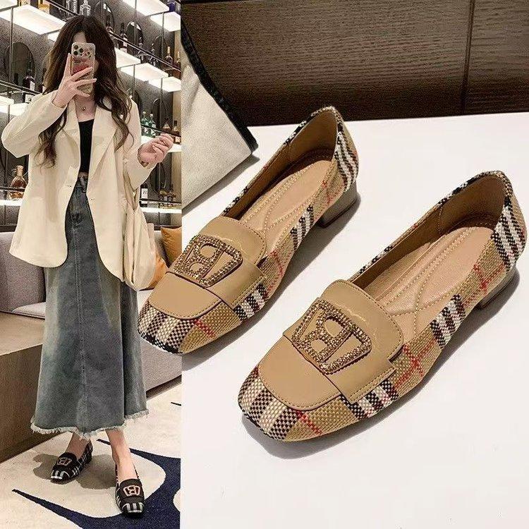 Xiaoxiangfeng Plaid Color Matching High Heels Women's 2025 Autumn New Metal Buckle Fashionable Versatile Thick Heel Light Mouth Single Shoes