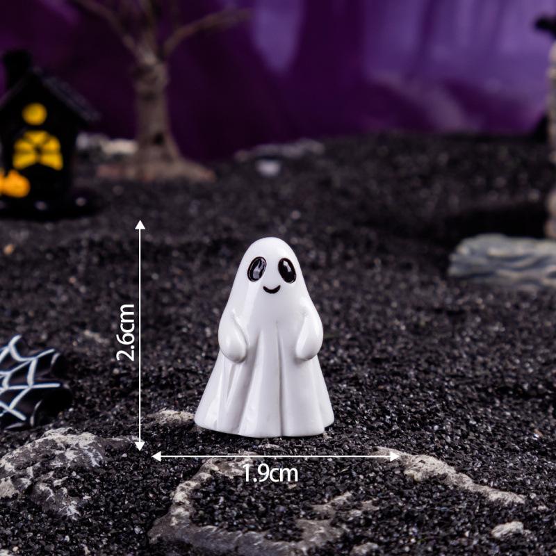 Halloween White Ghost Ornaments DIY Resin Craft Decor, Cute Miniature Statue for Home Tabletop, Spooky Party Decoration