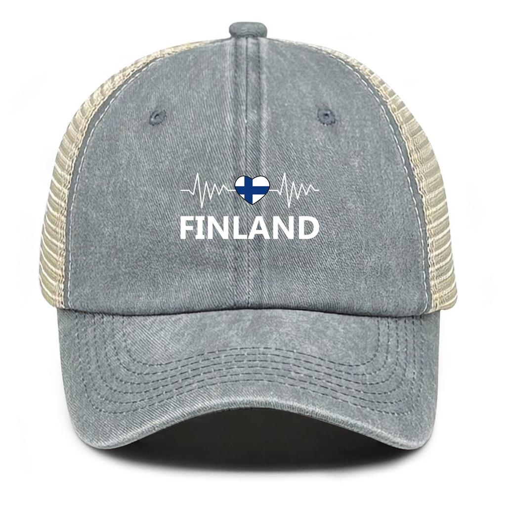 Heart Waves Finland Flag Print Adjustable Mesh Cap, Patriotic Flat Cap Unisex Vintage Lightweight Fit Adjustable Baseball Cap