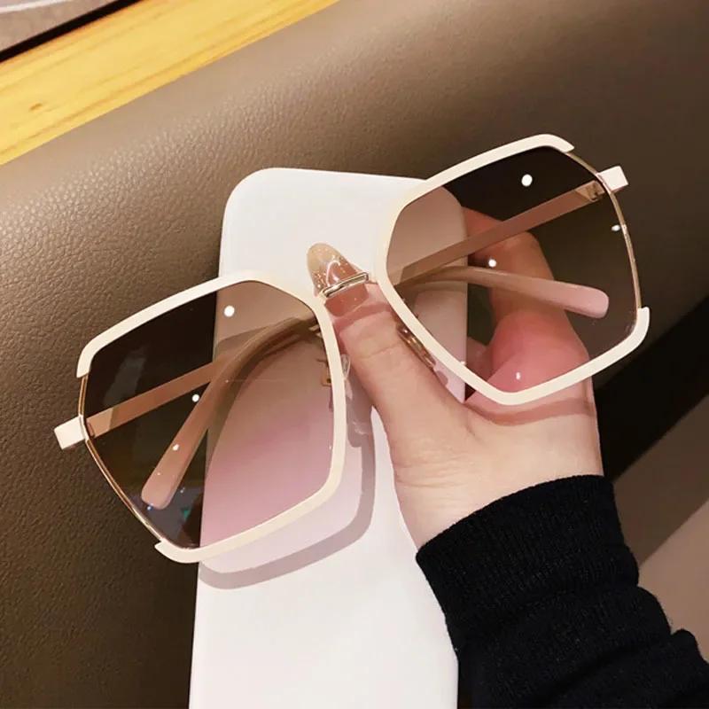 New Sunglasses Women Rimless Square Sun Glasses Luxury Ladies Personality Shades Gradient Eyewear Uv400