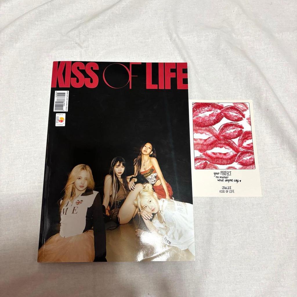 [USED] KISS OF LIFE 1st Kiop Album Julie Lip Card