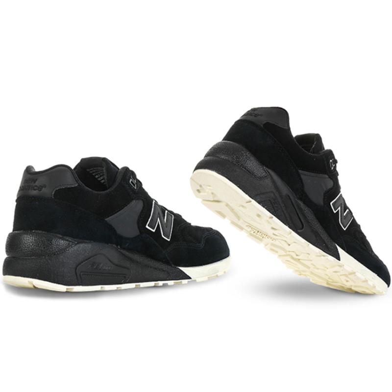 New Balance Black Sneakers MRT580BV