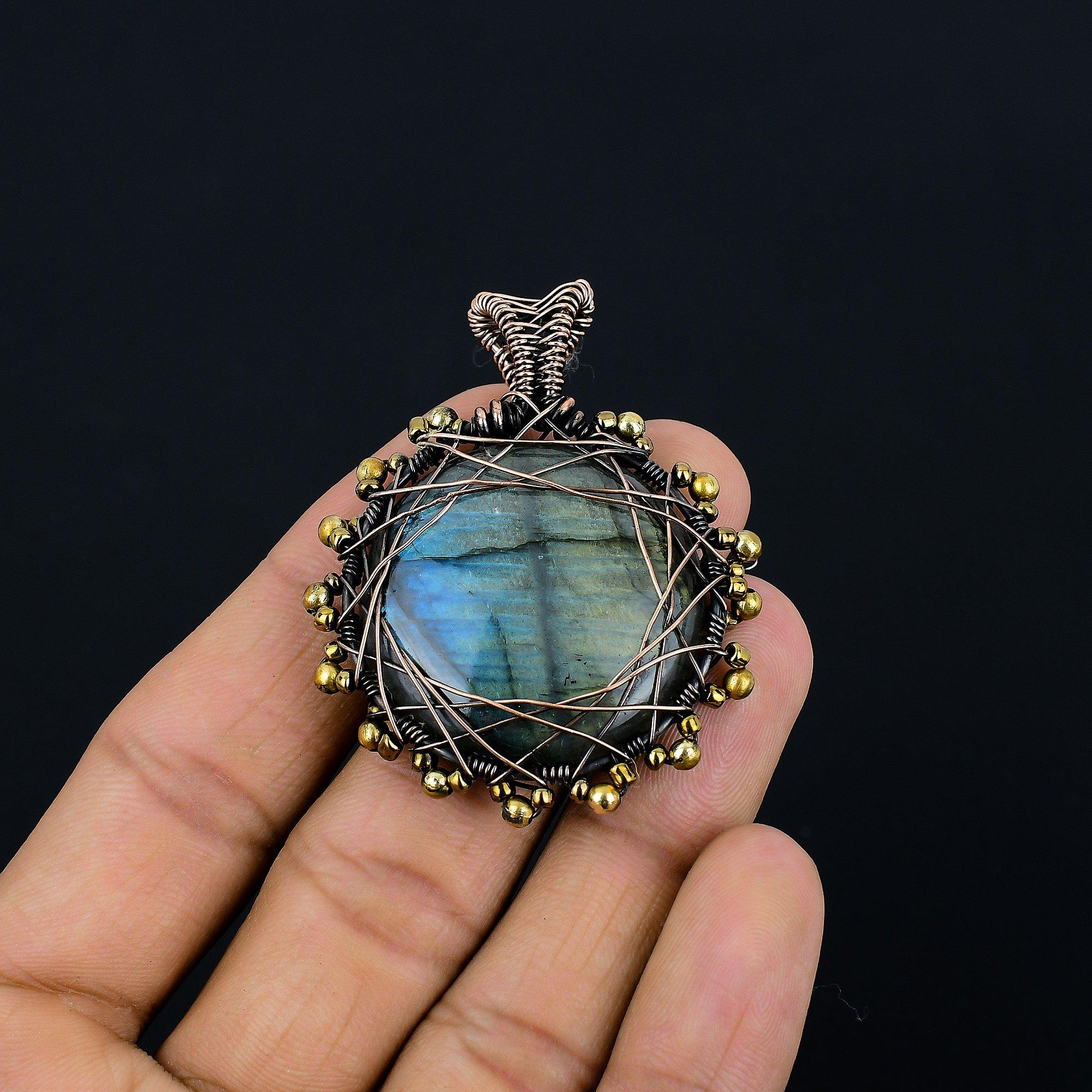 

Подвеска из лабрадорита, Подвеска ручной работы, обернутая медной проволокой 999 пробы, Антикварное украшение, Для подарка, Серебряное украшение 2.55 Inches