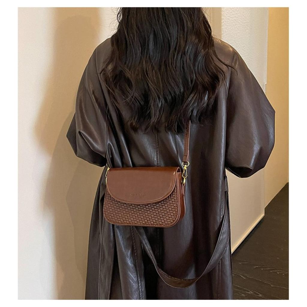 Xeie Thuk Crossbody Bag Women PU Adjustable Strap Daily Commute