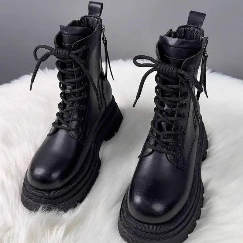 

Мода 2024 года. Модная женская обувь. Ботинки с боковой молнией. Модные современные ботинки со шнуровкой спереди. Женские зимние короткие плюшевые ботинки до середины икры. 39