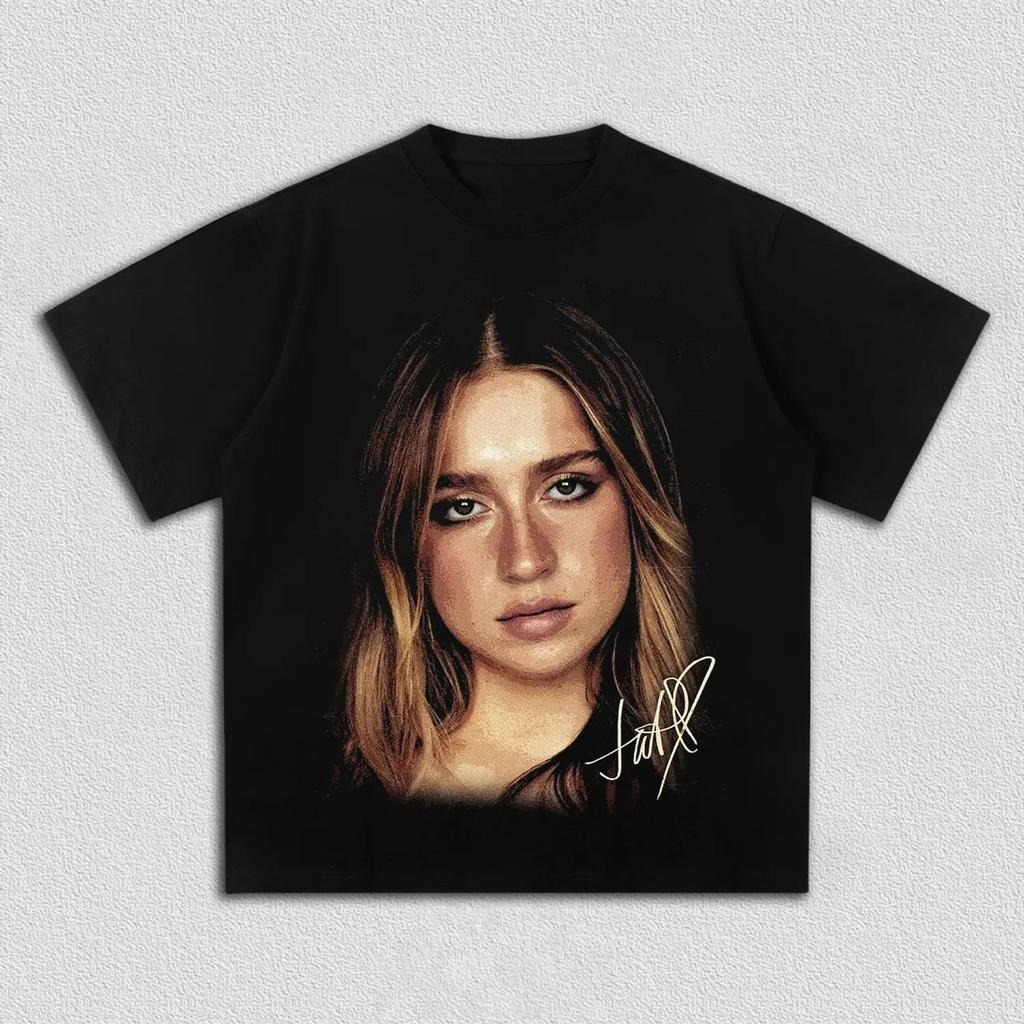 Tate McRae Kanadská popová zpěvačka Portrét celebrity Ručně psaný kurzívou Vinylový Retro 90. léta Bootleg styl Hudební merch Nadměrné tričko s grafikou