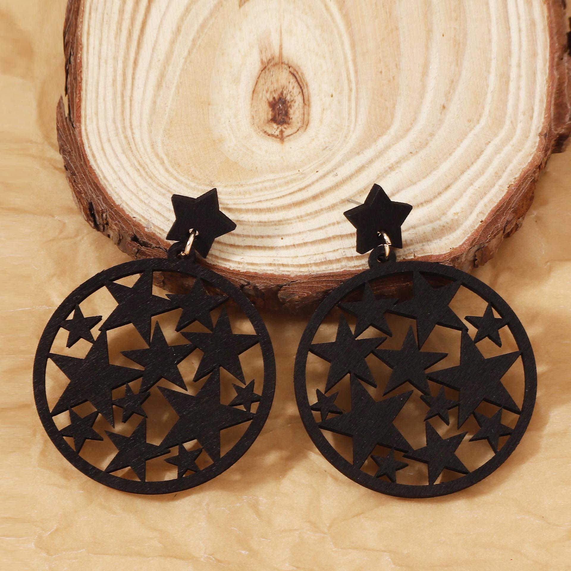 

Нишевая корейская версия деревянных серег с полым дизайном, художественные и ретро серьги в форме звезды