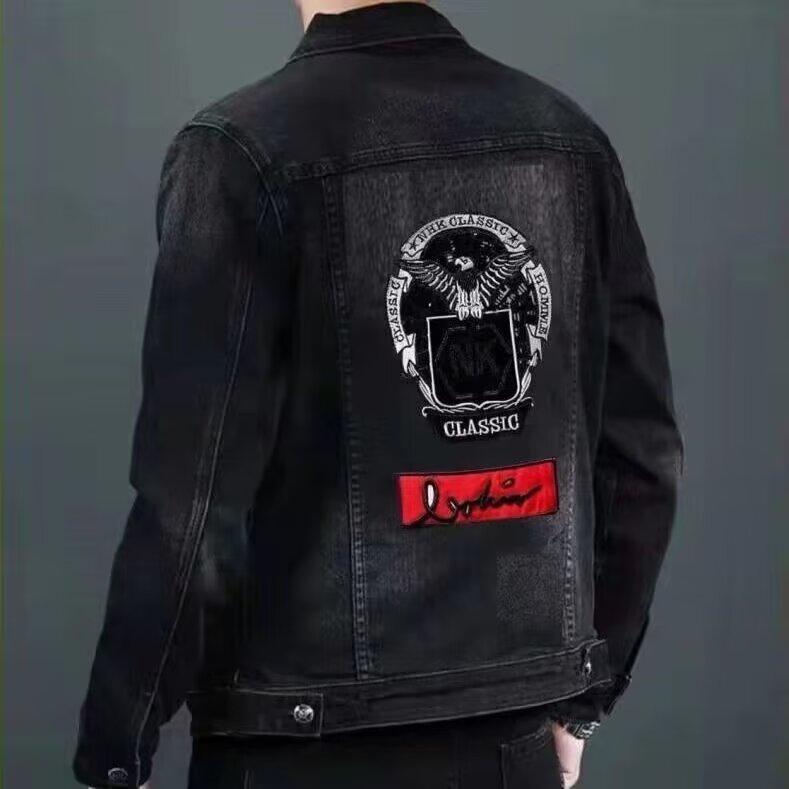 

Мужская молодежная немнущаяся осенняя уличная повседневная куртка с буквенным и цифровым принтом 3XL чёрный