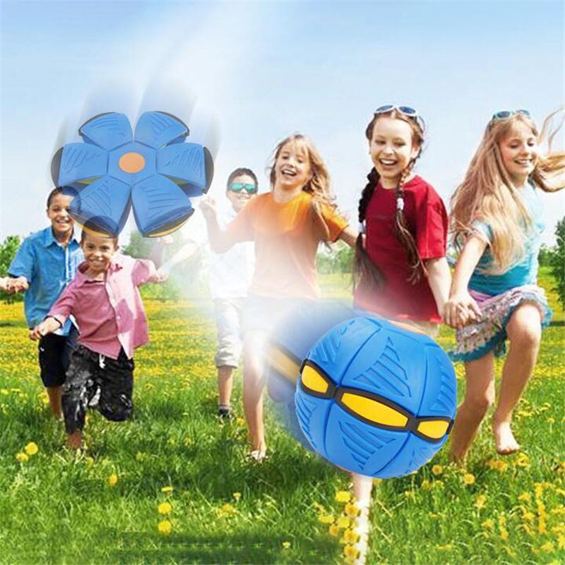 Allevia la pressione Antistress Incandescente Deformazione UFO Disco volante Piede Palla magica Sport all'aria aperta Giocattolo di decompressione