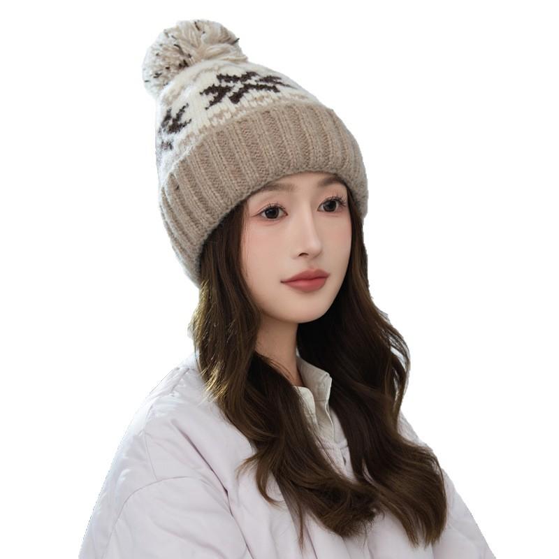 Fashionable Color blocking Christmas Snowflake Knitted Wool Hat for Women In Winter Plus Velvet Cold Warmth Hat Cute Wool Ball Hat New