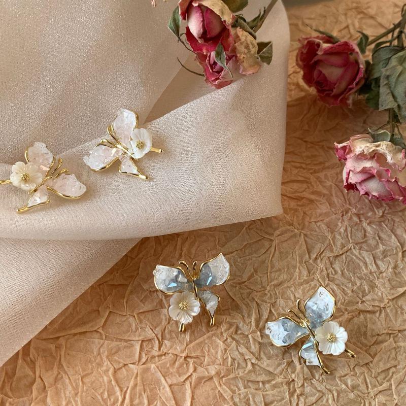 2024 Trendy Gradient Blue Crystal Butterfly Earrings - High-End, Versatile Spring/Summer Accessory for Women