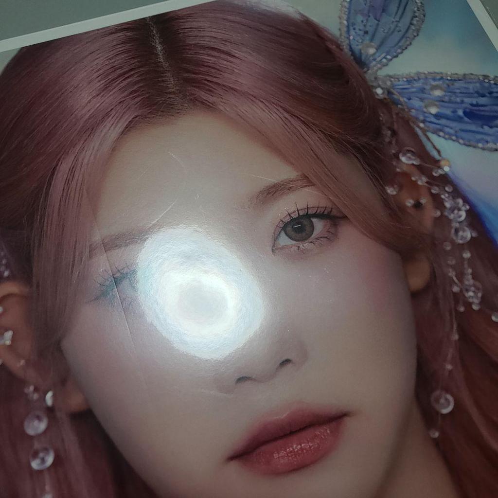 [USED] Billlie Mega Jacket Knock On Effect Solo Version