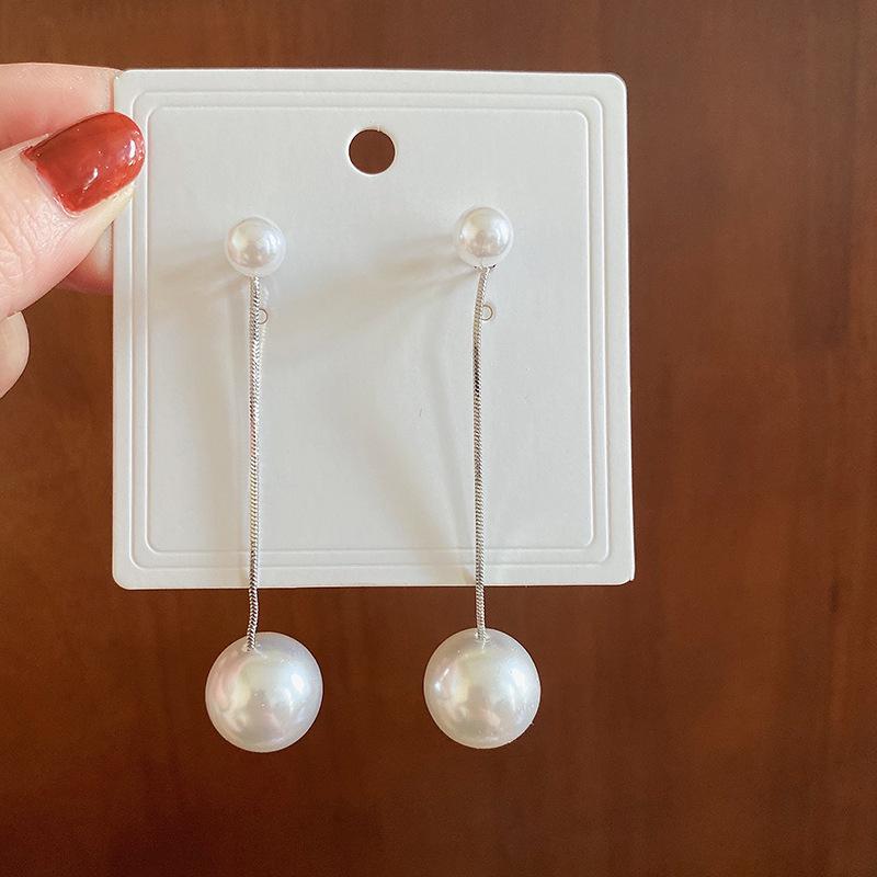 French simple water drop pearl earrings Internet celebrity same earrings retro high temperament earrings women
