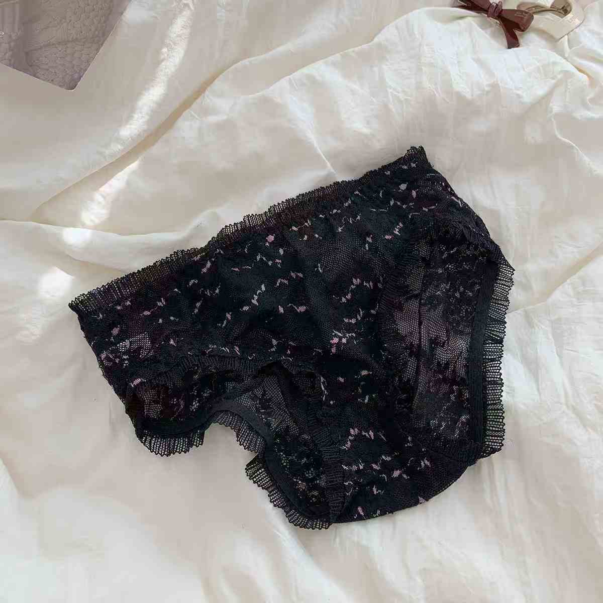 

Милое кружевное нижнее белье с цветочным принтом, женственный стиль, низкая талия, тонкий дизайн, облегающие бедра, сетчатые сексуальные женские треугольные брюки One size