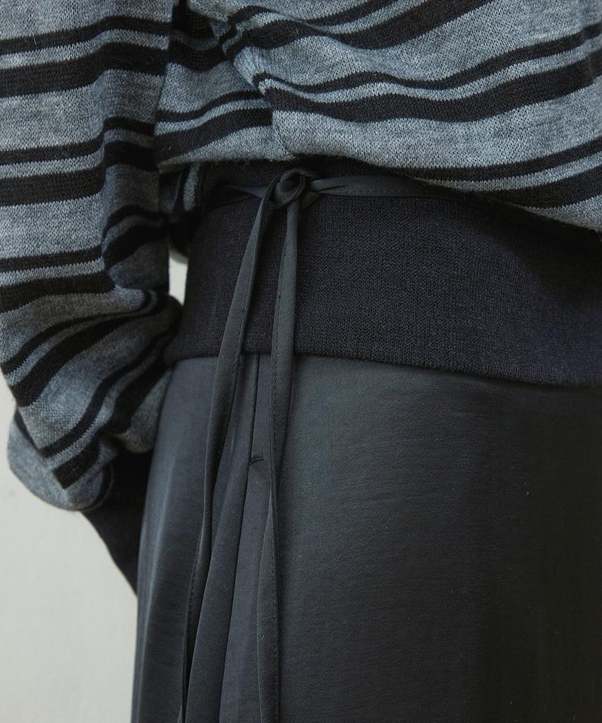 Ihr Wrap Tie Satin Skirt / Black