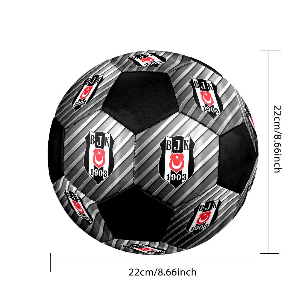 Beşiktaş J.K Futbola bumba Krāsaina
