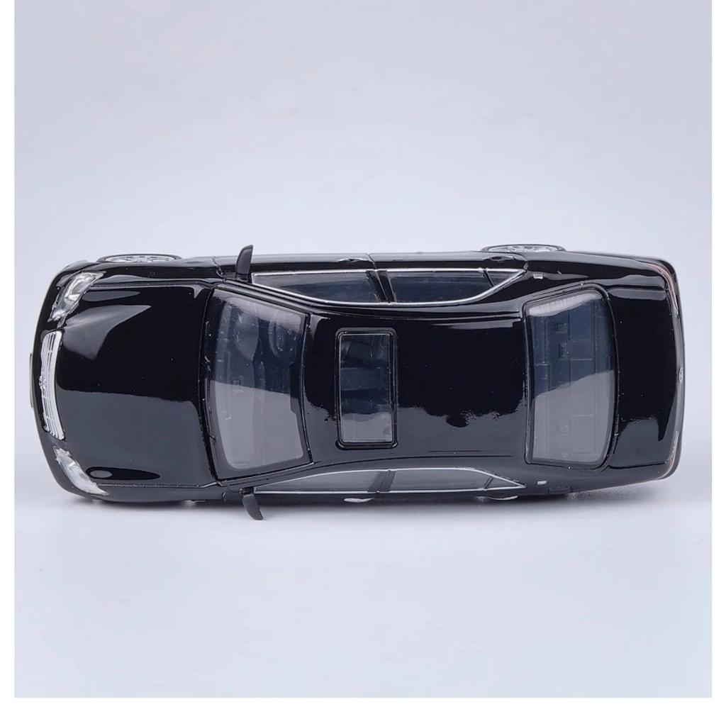 1/64 Toyota Crown Alloy MiniatureCar Model Diecast Metal Scale Car ModeStatic Collection Children Toy Car Vehicles Gift