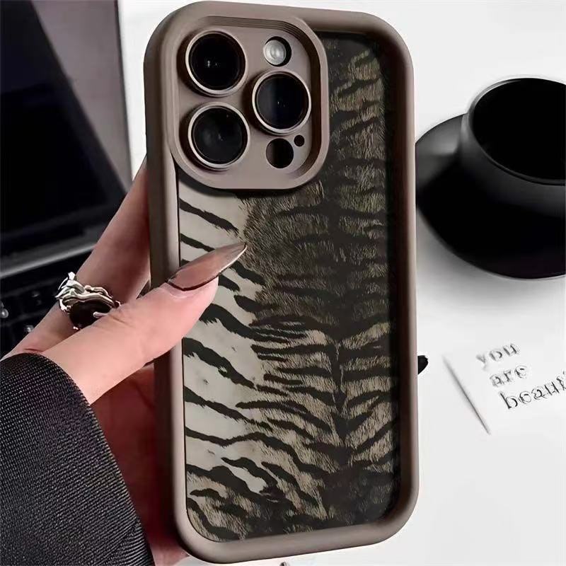 The New Leopard Print Is Suitable for Iphone16pro Mobile Phone Case, Apple 15 Anti-drop 14 European and American 13promax New 12x.