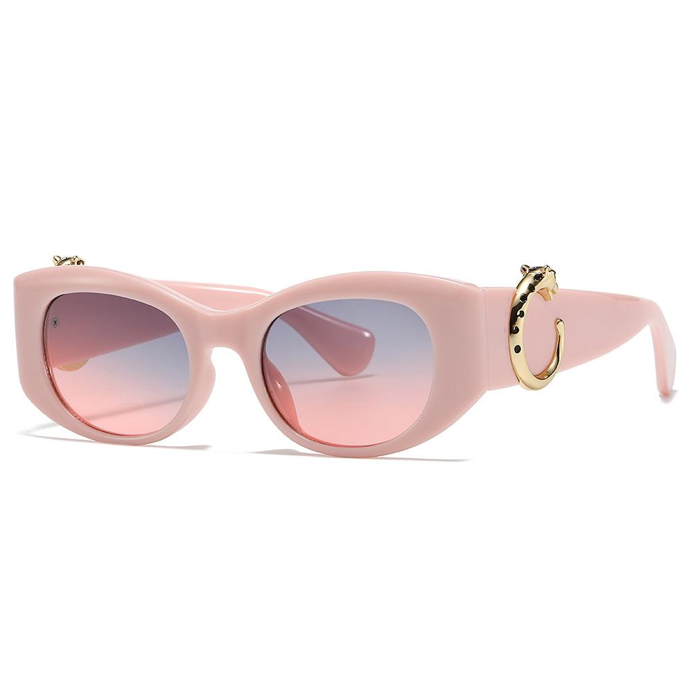 Nieuw in de Mode Vintage Klassiek Goud Luipaard Zonnebrillen Dames Voor Mannen Luxe Merk Designer Punk Populaire Zonnebrillen UV400 Bescherming