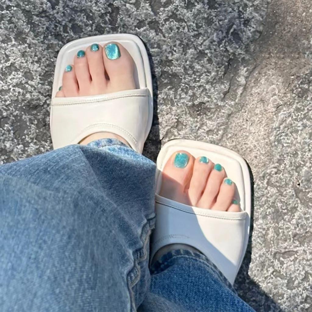 24pcs Fake Toenails Blue False Toenails with Cat Eyes Print Toe Nails Artificial Press On Nail Tips Full Cover False Nail