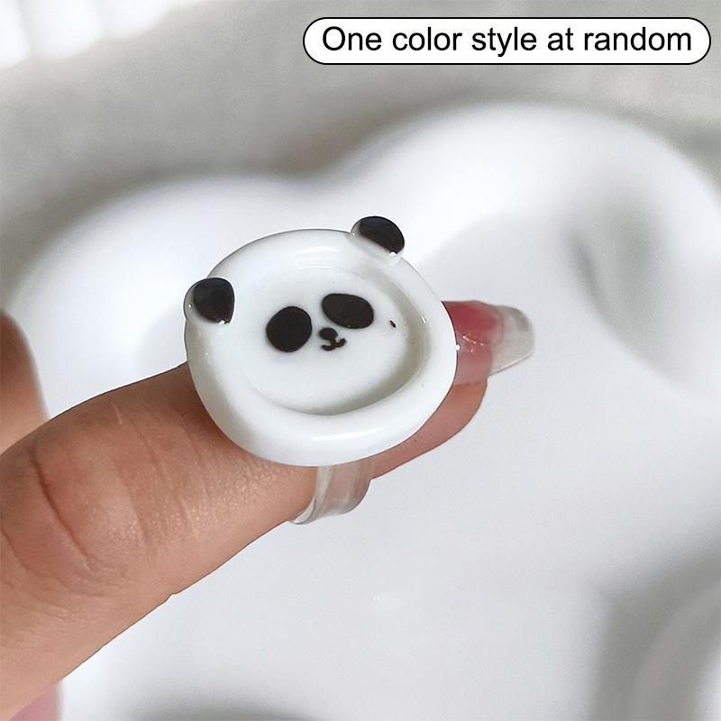 1Pcs New Design Cute Resin Ring Paint Palette Mini Portable Ins Wind Cute Finger Palette Tone Nail Tools Art Supplies
