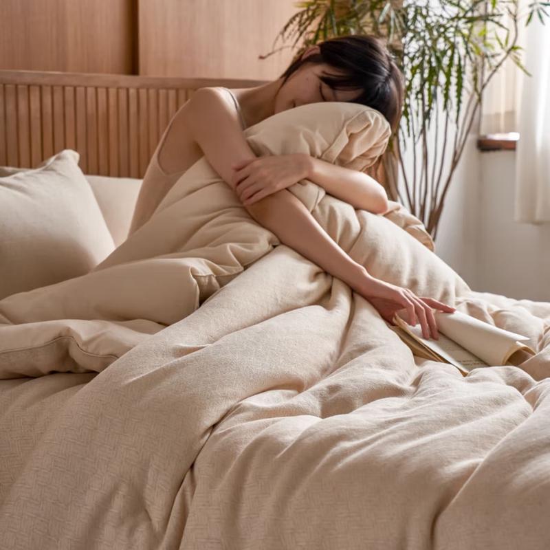 AB Premium Jacquard Soybean Fiber All-Season Quilt