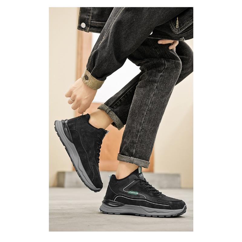 Men's Winter Warm-Lined Waterproof Work Protective Thick-Soled Sports Shoes.