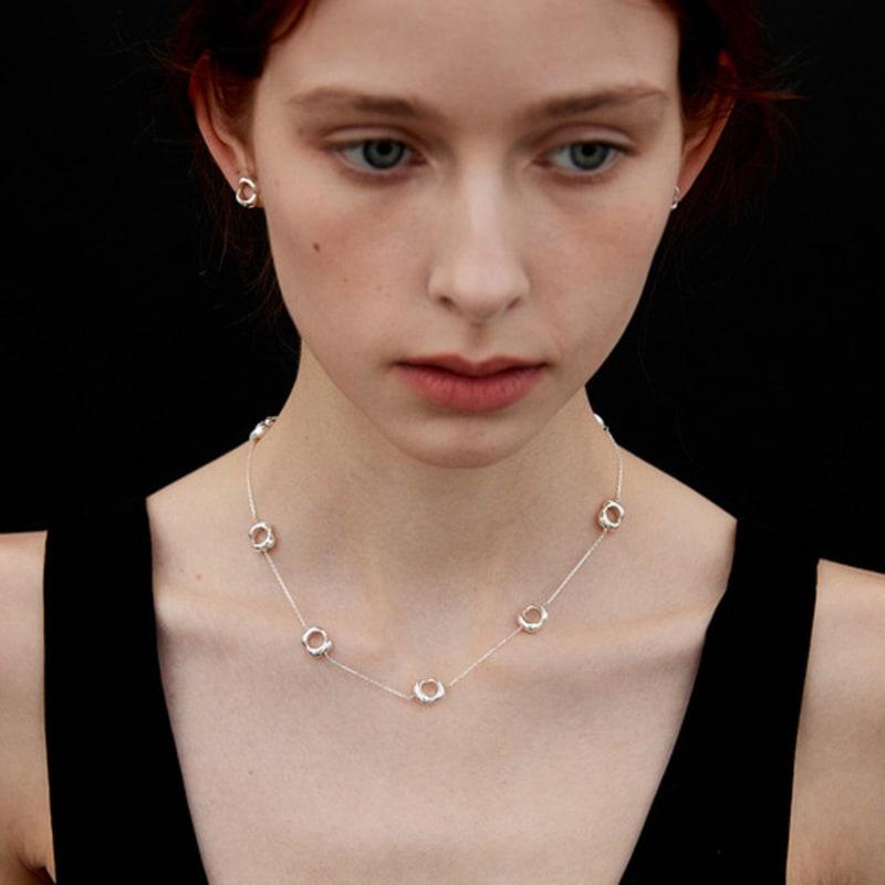 

onill 05-20 Embrace (Necklace) 420mm