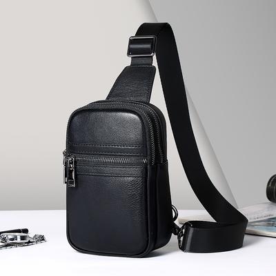 Sac bandoulière en cuir véritable pour homme. Le sac bandoulière est à la mode, imperméable, décontracté et tendance. La sensation haut de gamme de ce sac de poitrine pour homme
