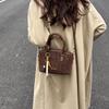 Street Style Bucket Bag With Pu Material And Zipper Closure For Daily Use