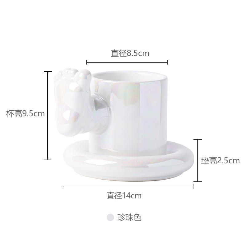 

300 мл Креативная керамическая кофейная чашка с блюдцем Домашняя цветная кружка для завтрака и молока Послеполуденная чайная чашка с цветком камелии Подарки на день рождения Новинка 300ml