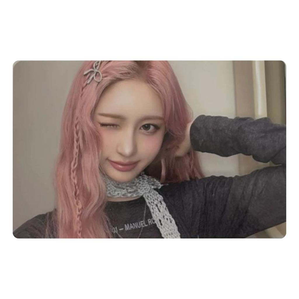 IVE DRUGI ALBUM REVIVE+ MINI MINI WERSJA. OFICJALNA KARTA ZE ZDJĘCIEM