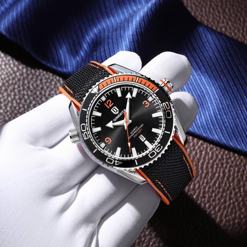 QINGXIYA Sports Men's Quartz Watch, Waterproof Silicone Strap with Calendar
