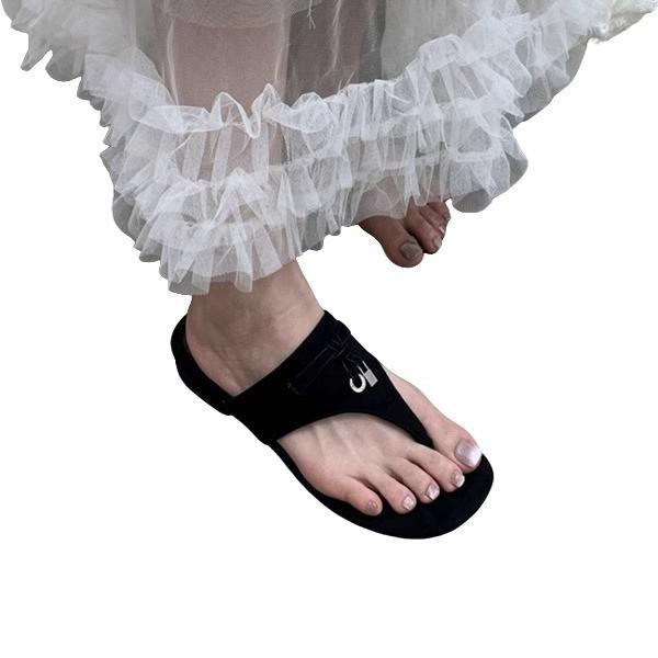Xiaoxiangfeng girl with skirt toe flip-flops shoes women's summer wear 2025 new pinch foot flat bottom cool slippers