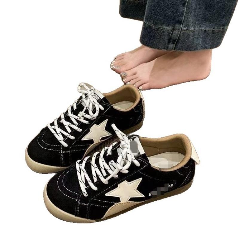 Retro Little White Shoes Women's Autumn New Flat-bottomed Versatile Casual Niche Sports Star Board Shoes