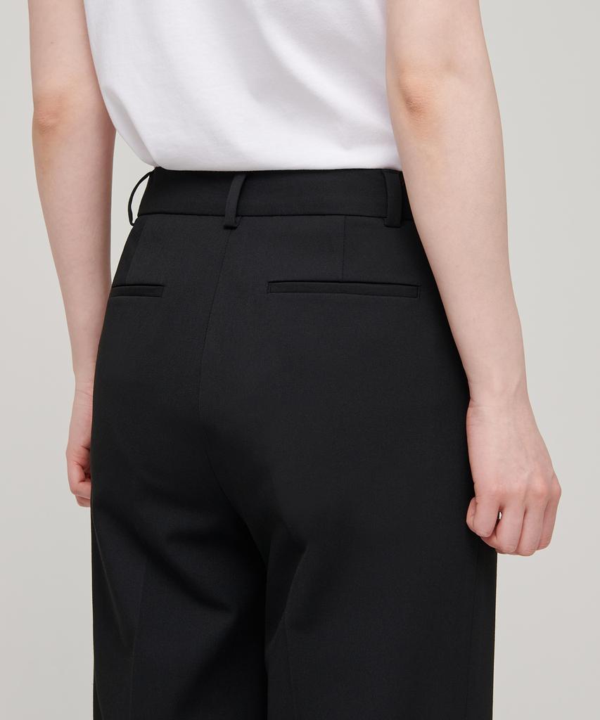 MUSINSA STANDARD WOMAN Women'S Pin-Tuck Straight Hidden Banding Slacks [Black]