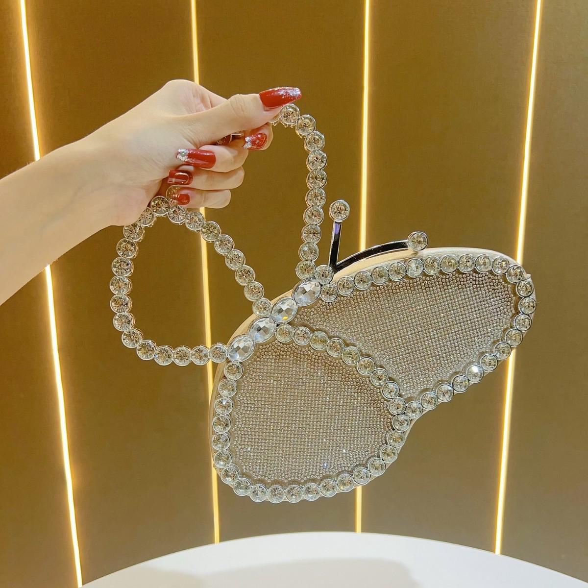 

Роскошная вечерняя сумочка-клатч с бриллиантами в форме бабочки - Модный тренд высокого класса золотой