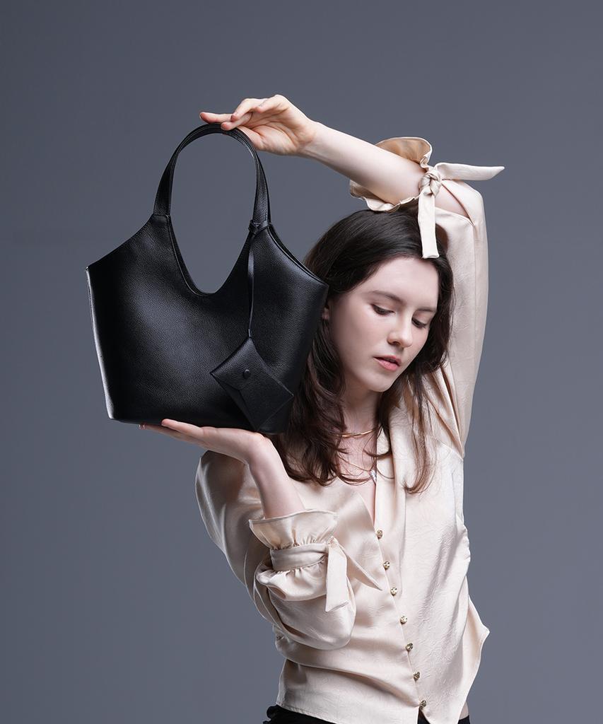 Eino Applinja Bag _ Black