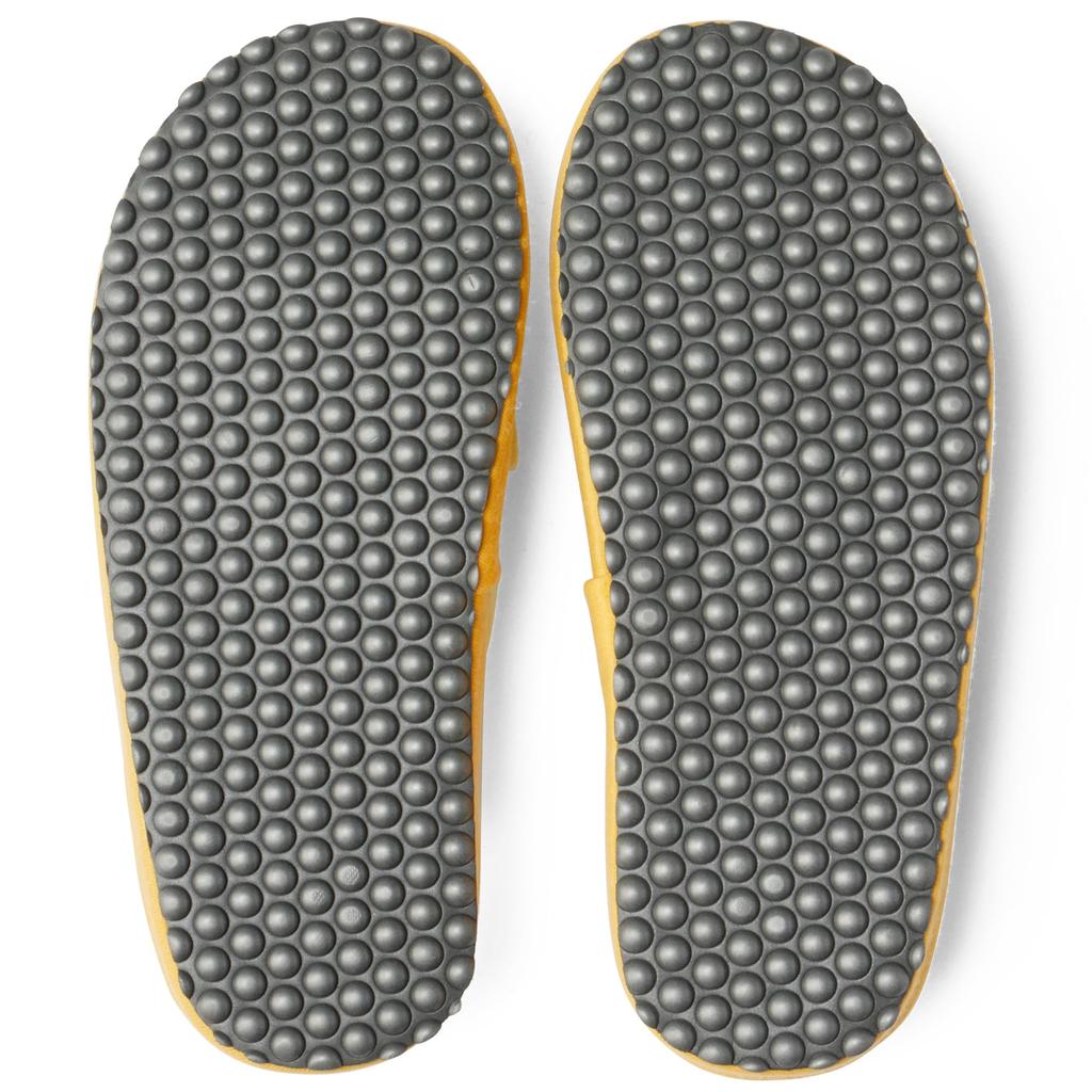 Pompompurin Cute Health Support Foot Stimulation Comfortable Walking Stylish Yellow 262122 Slippers Room Shoes Slippers Indoors Guest Shoes [Relacare]