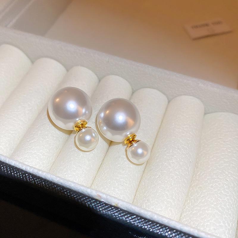 Silver Needle Luxury Zircon Flower & Butterfly Pearl Earrings - High-End French Retro Autumn/Winter Style