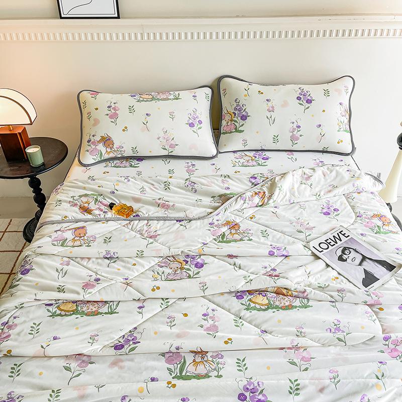 Elegant Blue Flowers Summer Cooling Quilt Floral Style Air Conditioner Quilted Quilt Skin-friendly Thin Blanket Machine Washable