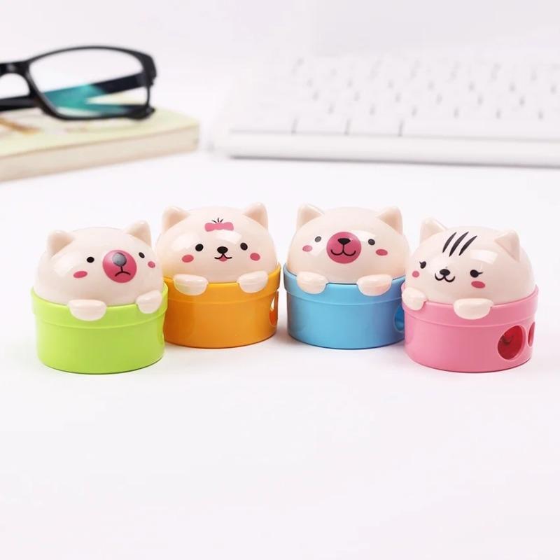 2PC Stationery Double Holes Pencil Sharpener Cartoon Cat and Bear Plastic Pencil Sharpener for Kids Student School Color