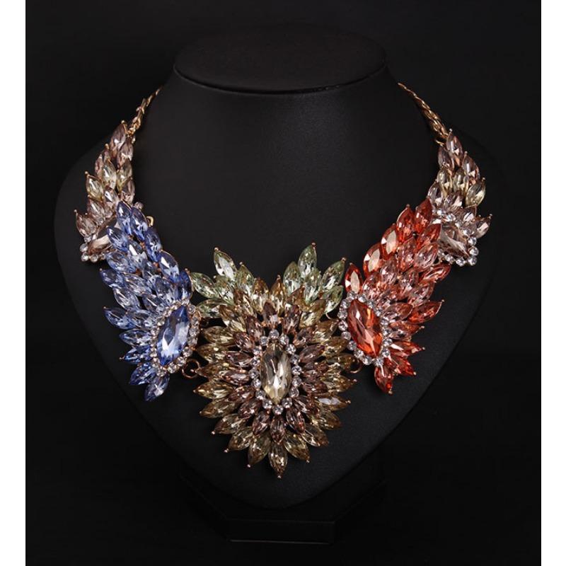 Europe, America, Colored Crystal Gemstone Diamond Short Collarbone Necklace Exaggerated Fashion Women'S Accessories