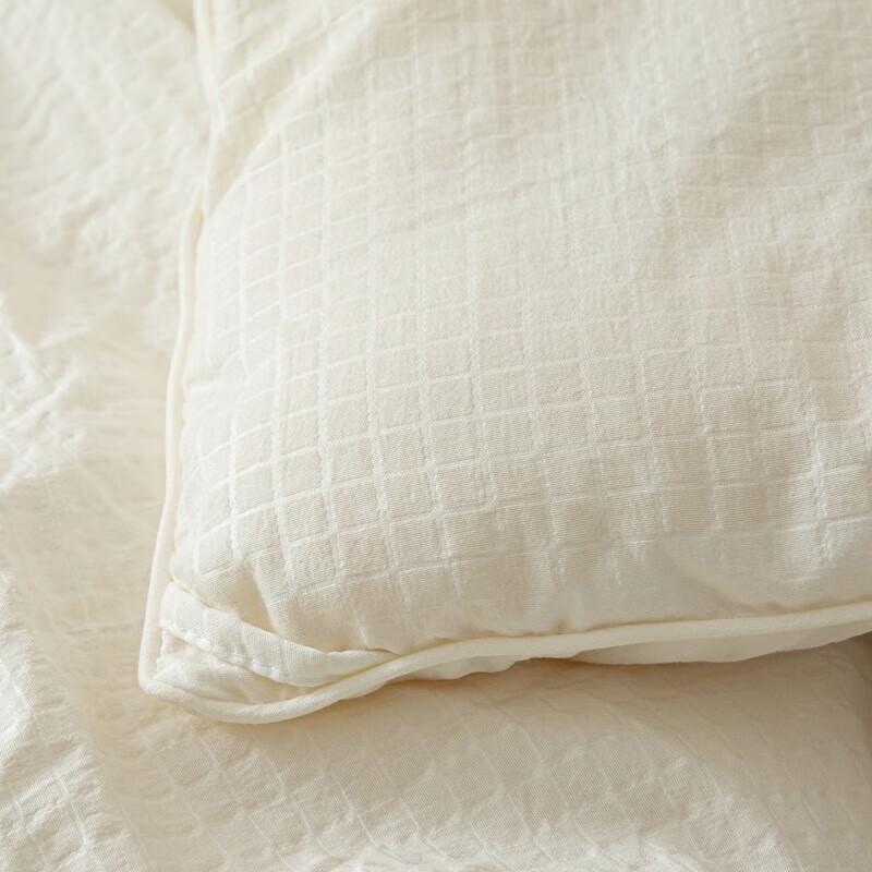 Muji Waffle Weave Soybean All-Season Quilt