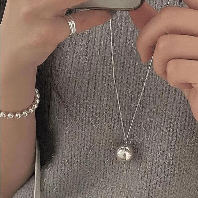 Korean version ins simple light luxury versatile necklace design sense pendant round ball sweater chain women's item jewelry